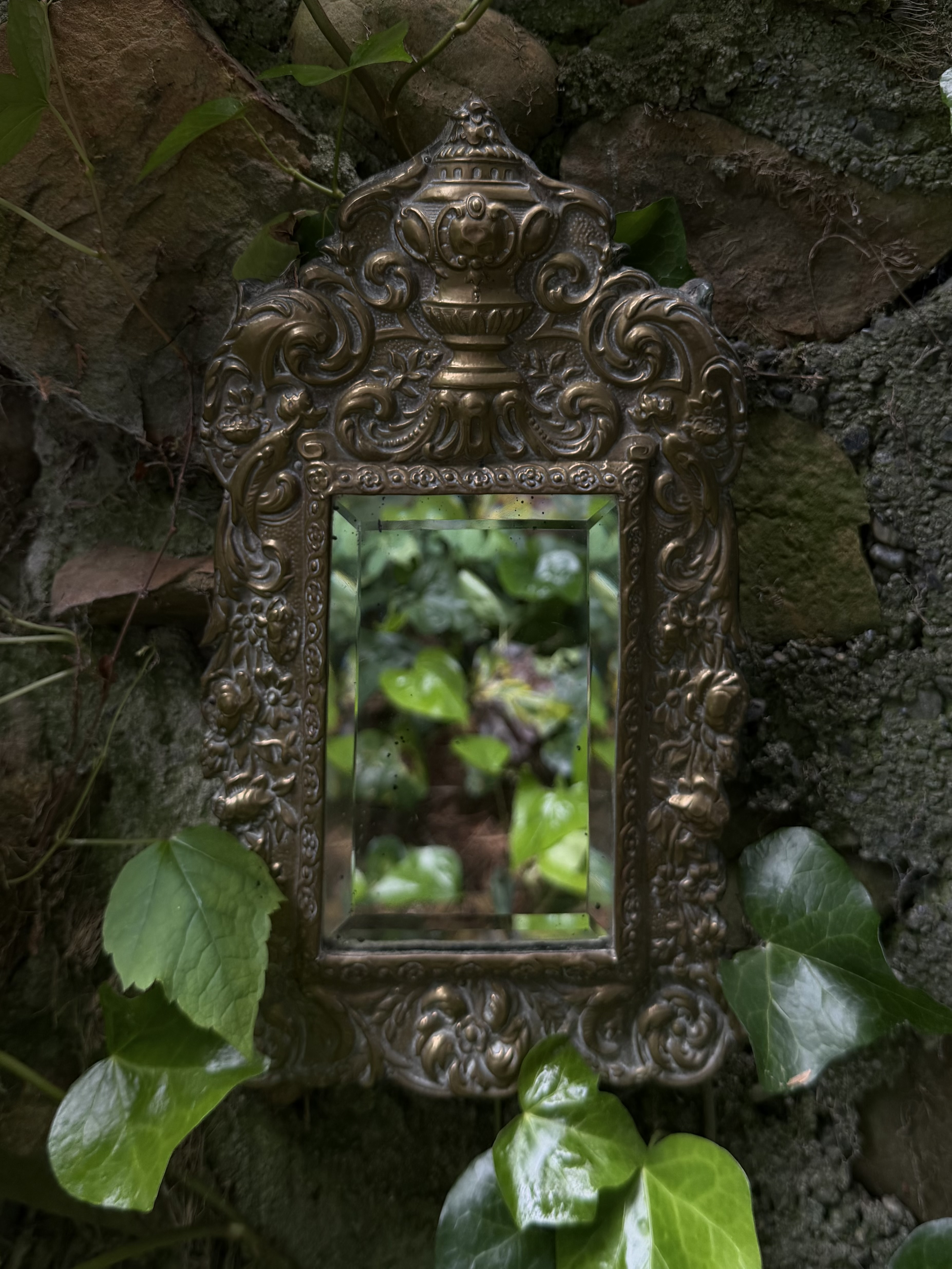 Périgord Repoussé Mirror