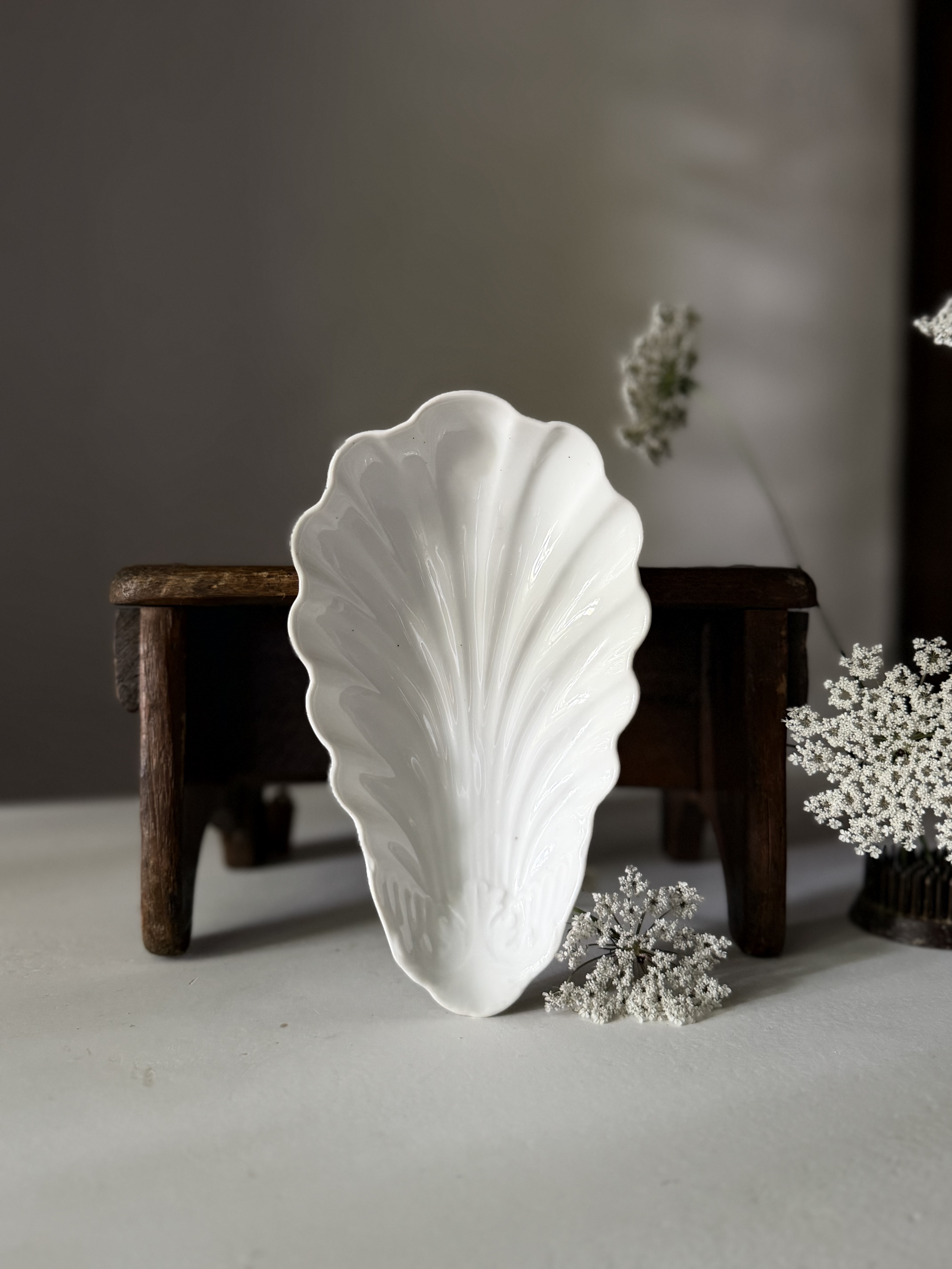 White Faïence Ravier